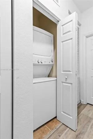 a view of utility room