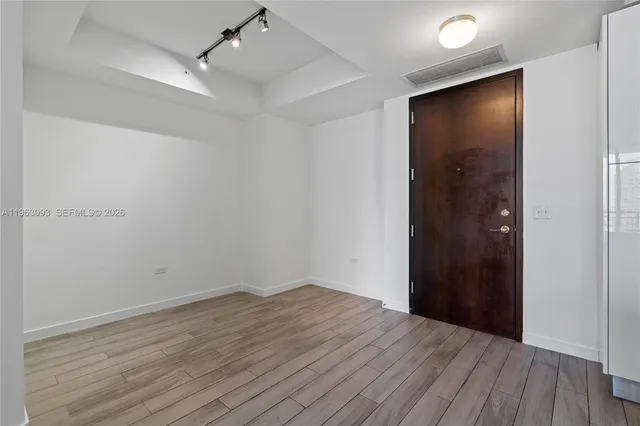 $4,150 | 999 Southwest 1st Avenue, Unit 2411, Miami, FL 33130
