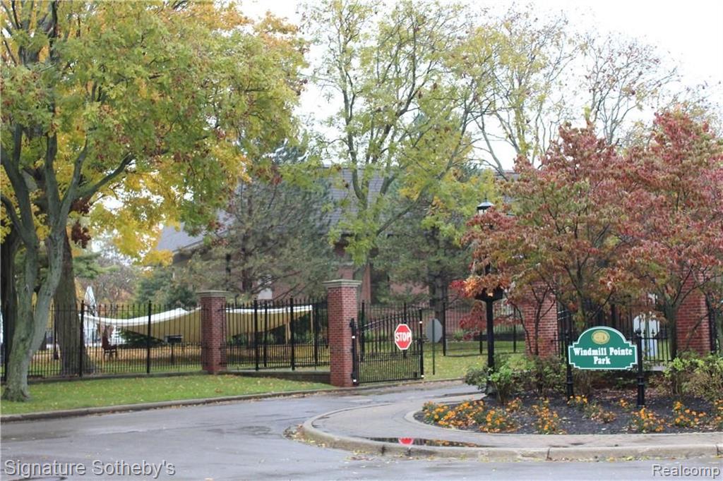 970 Pemberton Road Grosse Pointe Park, MI 48230 - Photo 32 of 34