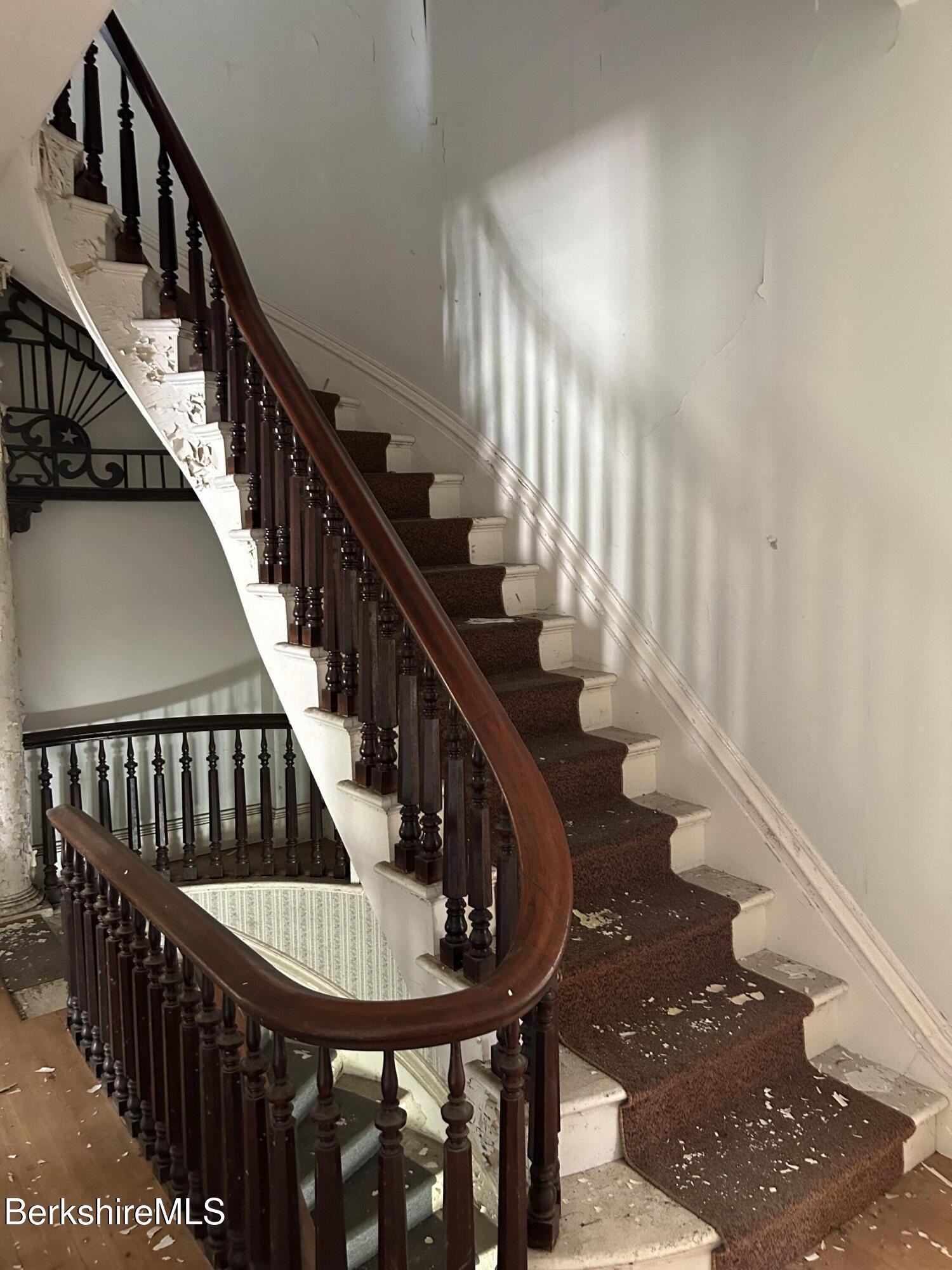 188 East Main Street North Adams, MA 01247 - Photo 6 of 35 IMG_1727