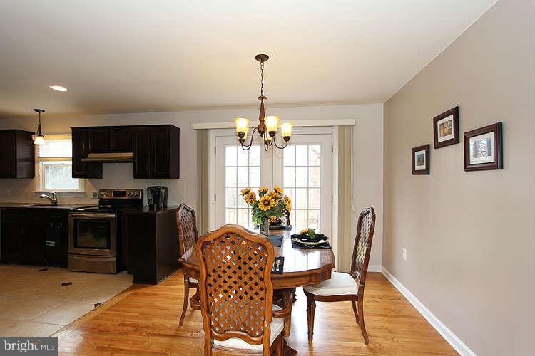 8938 Rolling Road Manassas, VA 20110 - Photo 9 of 30 Dining Room