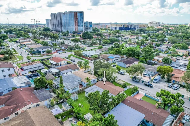 $3,300 | 11239 Southwest 5th Terrace, Unit MAIN, Sweetwater, FL 33174