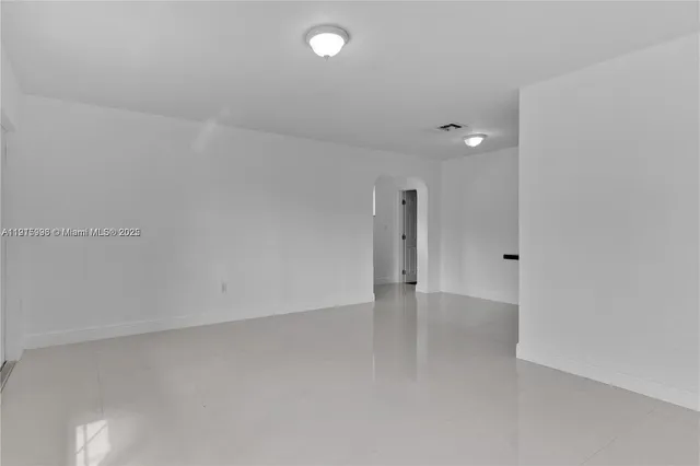 $3,300 | 11239 Southwest 5th Terrace, Unit MAIN, Sweetwater, FL 33174