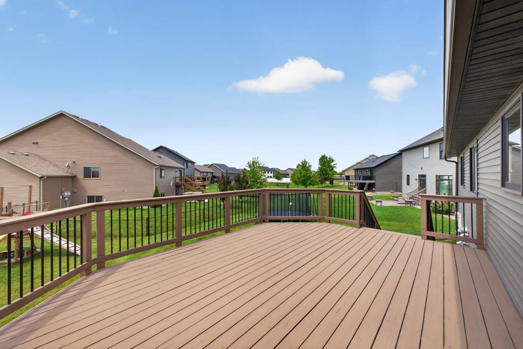 2287 Phoenix Road Southwest Rochester, MN 55902 - Photo 4 of 35