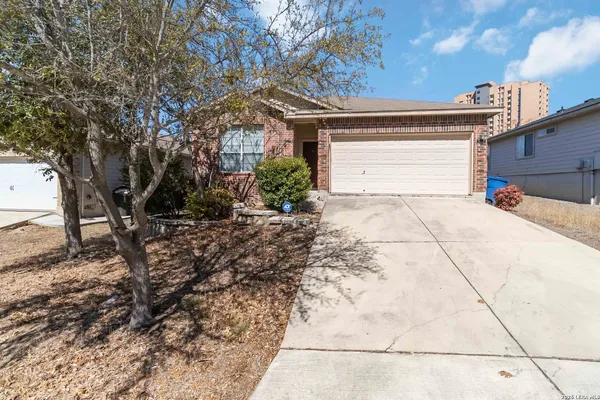 $1,600 | 7827 Liberty Island, San Antonio, TX 78227