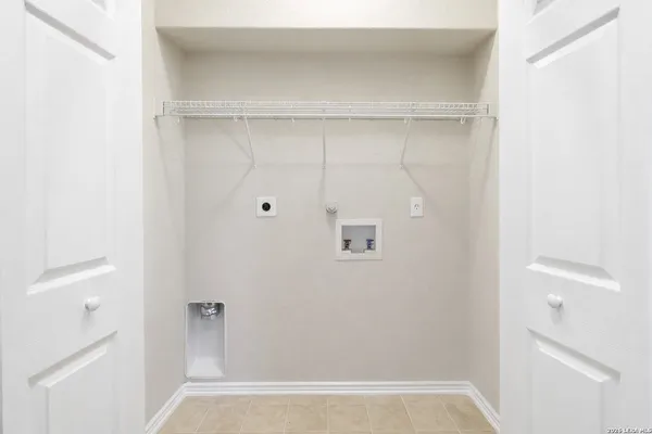 $1,600 | 7827 Liberty Island, San Antonio, TX 78227
