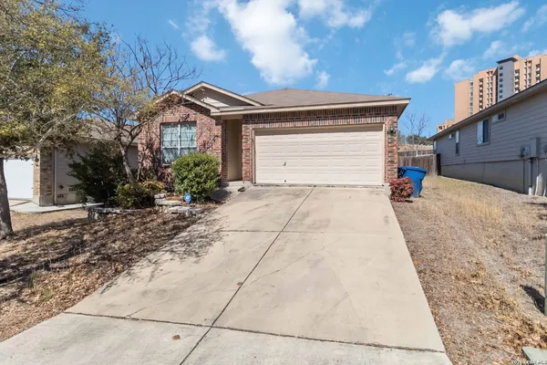 $1,600 | 7827 Liberty Island, San Antonio, TX 78227