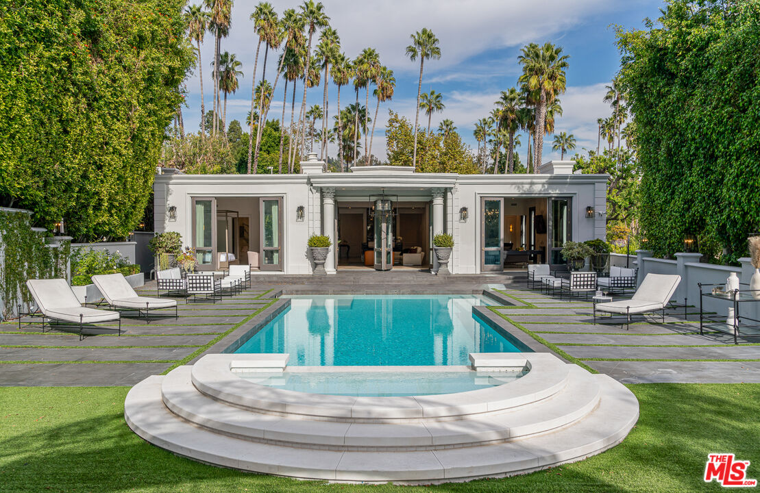 402 Doheny Road Beverly Hills, CA 90210 - Photo 1 of 55
