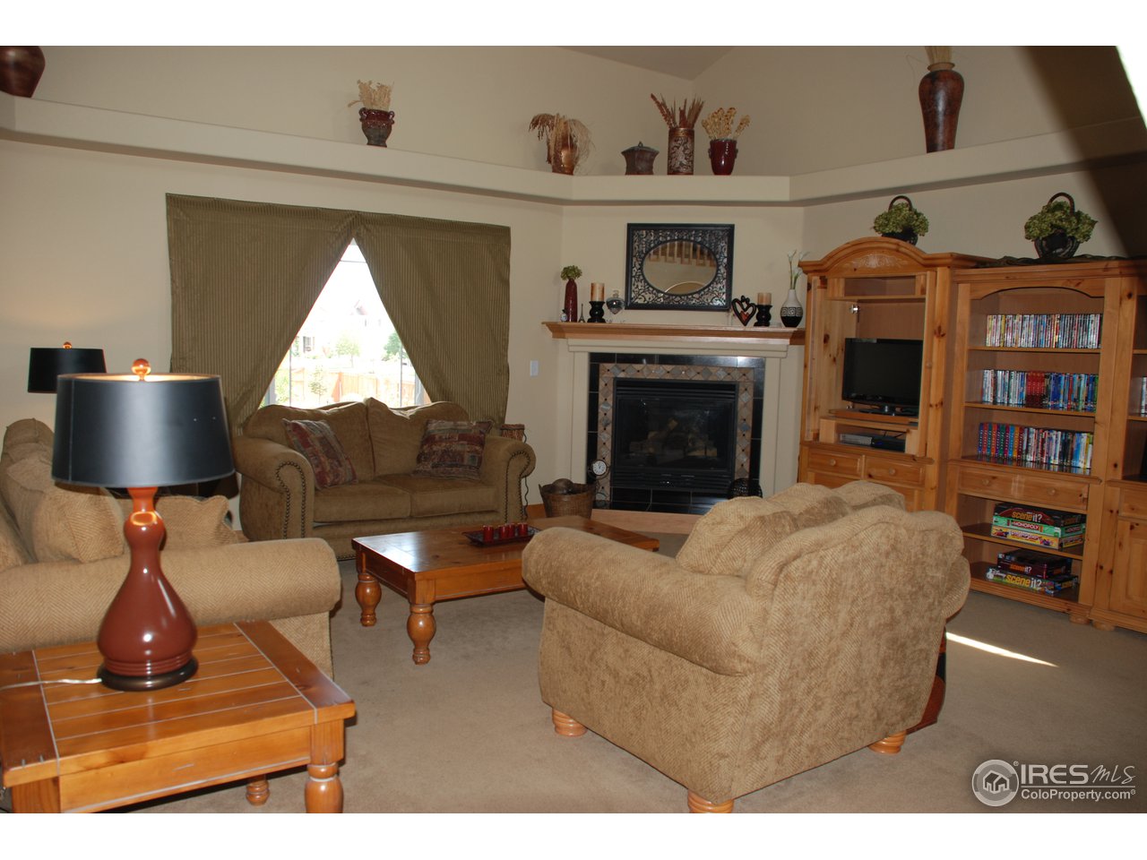 1392 Ripple Court Fort Collins, CO 80521 - Photo 3 of 18 Living Room