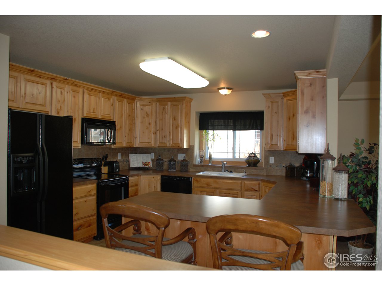 1392 Ripple Court Fort Collins, CO 80521 - Photo 6 of 18 Great Kitchen