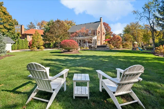 $1,500,000 | 370 North Park Boulevard, Glen Ellyn, IL 60137