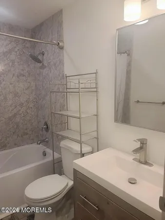 $147,000 | 219 Buckingham Court, Unit E, Lakewood, NJ 08701