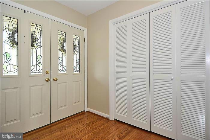 2001 Gayfields Drive Silver Spring, MD 20906 - Photo 4 of 28 Foyer