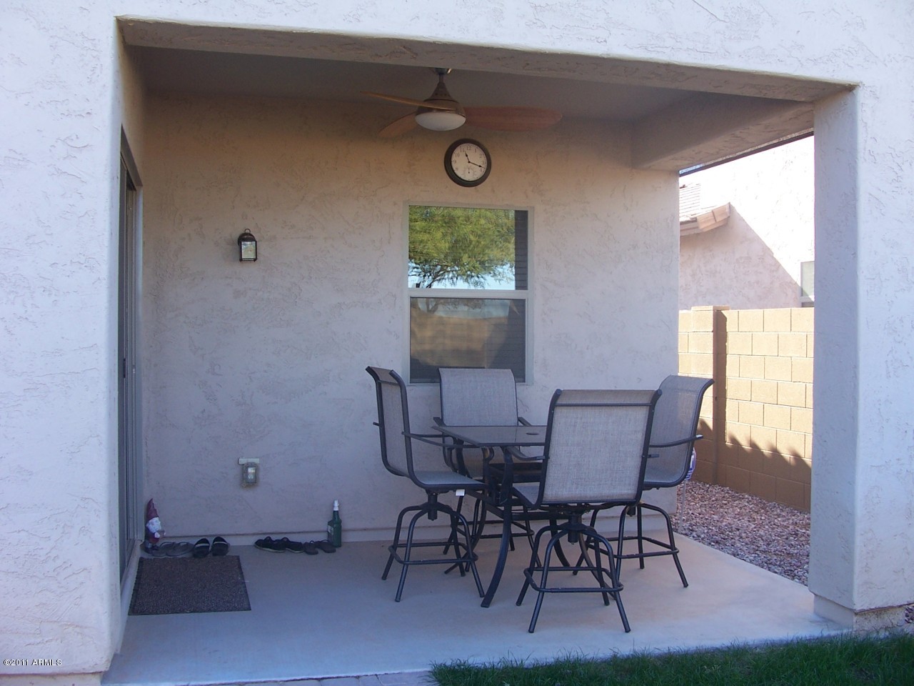 2026 West Davis Road Phoenix, AZ 85023 - Photo 13 of 15 Covered patio