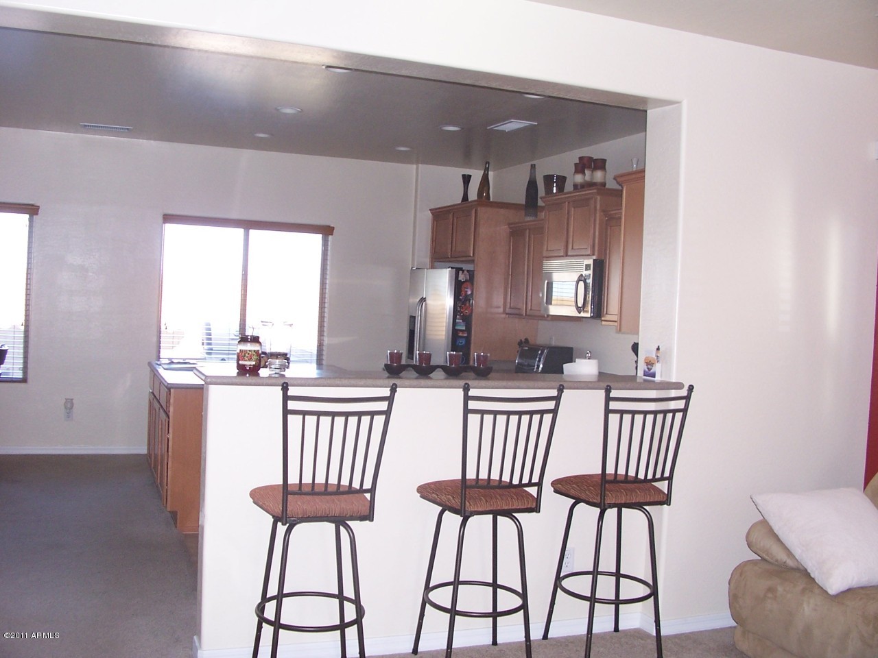 2026 West Davis Road Phoenix, AZ 85023 - Photo 3 of 15 Great room/kitchen