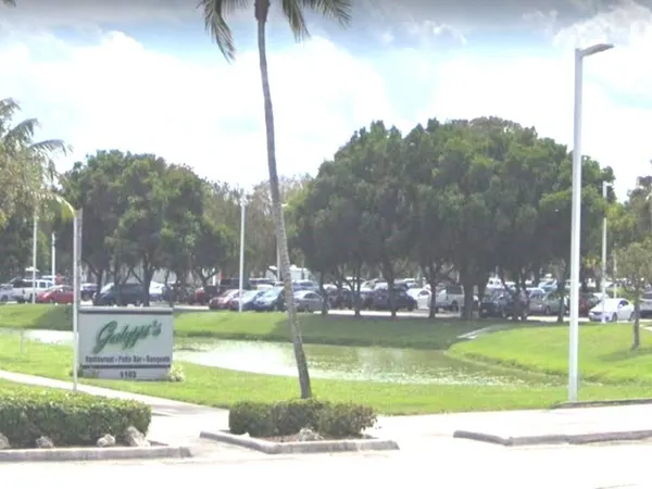 $184,788 | 2601 Northeast 14th Street Causeway, Unit 142, Pompano Beach, FL 33062