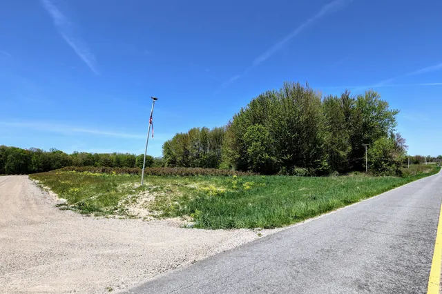 $125,000 | 59070 Benny Court, Unit PARCEL 6, South Haven, MI 49090