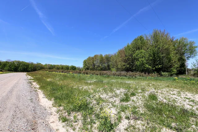 $125,000 | 59070 Benny Court, Unit PARCEL 6, South Haven, MI 49090