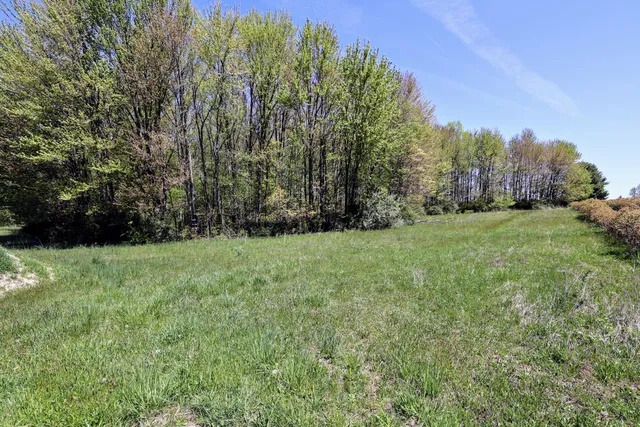 $125,000 | 59070 Benny Court, Unit PARCEL 6, South Haven, MI 49090