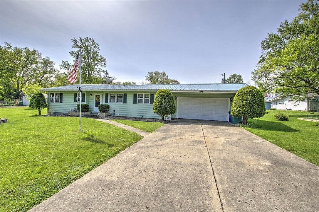 3223 East Oakwood Avenue Decatur, IL 62521 - Photo 8 of 25 Gallery Image 8