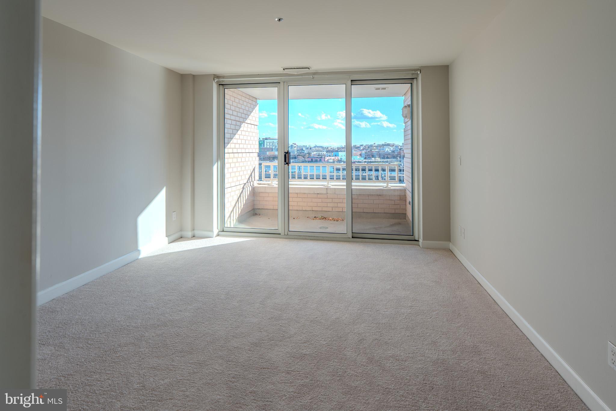 100 Harborview Drive, Unit 302 Baltimore, MD 21230 - Photo 46 of 48 a view of room and window