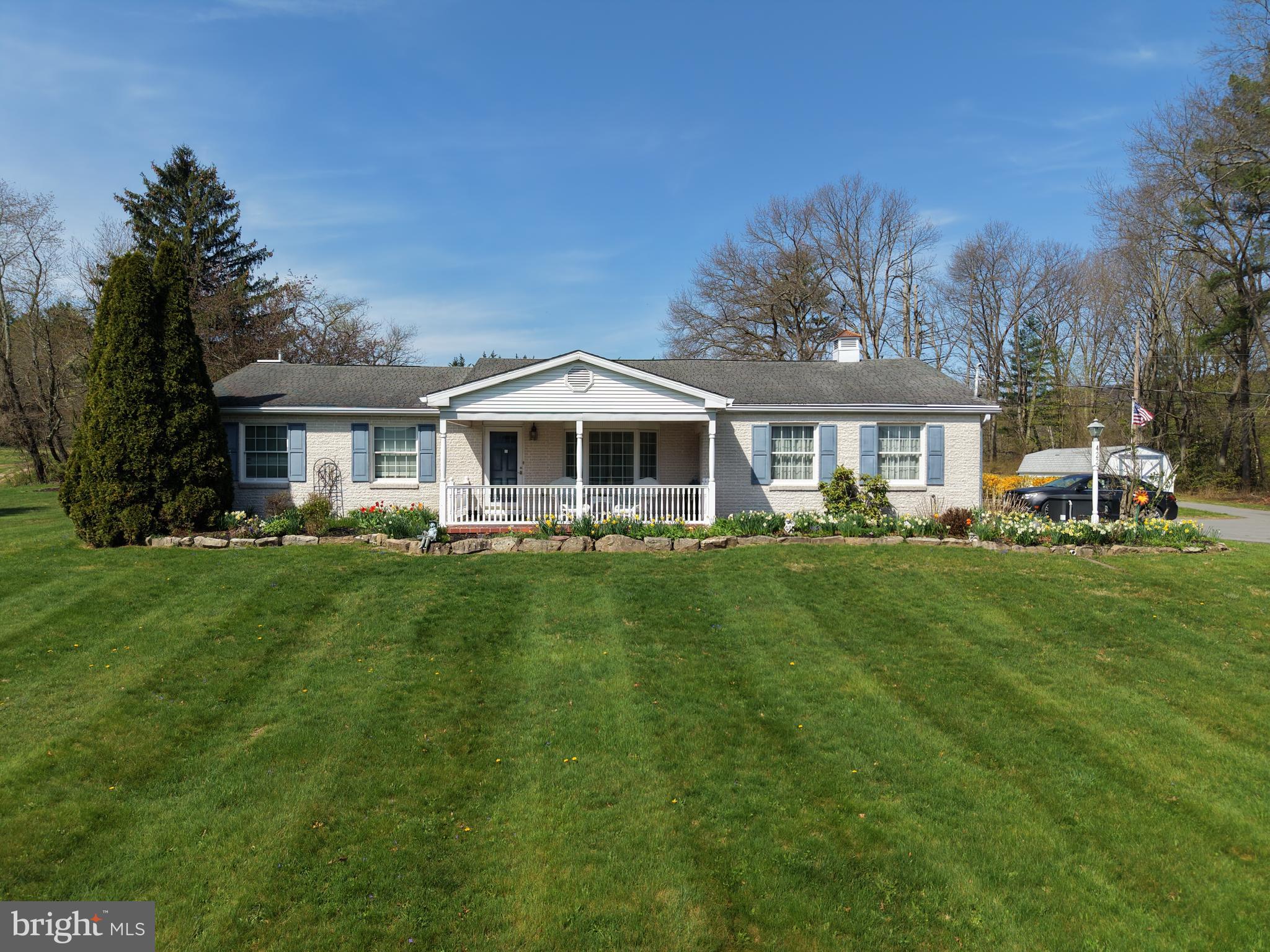 422 Greenwood Road Tower City, PA 17980 - Photo 1 of 100