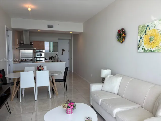 $3,500 | 218 Southeast 14th Street, Unit TS307, Miami, FL 33131