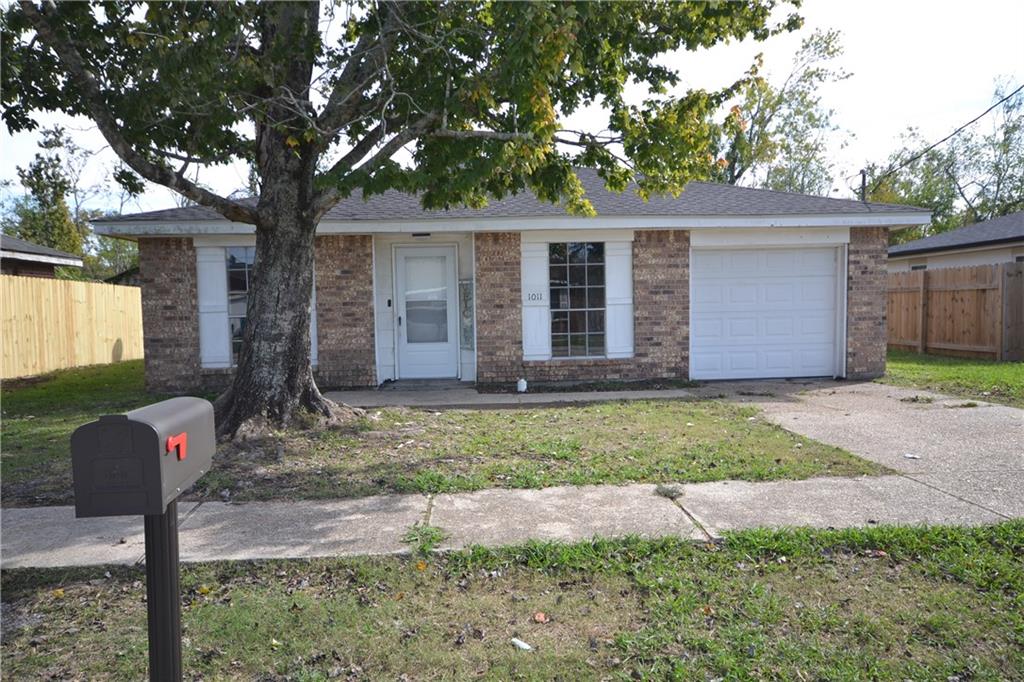 1011 Luling Estates Drive Luling, LA 70070 - Photo 2 of 29