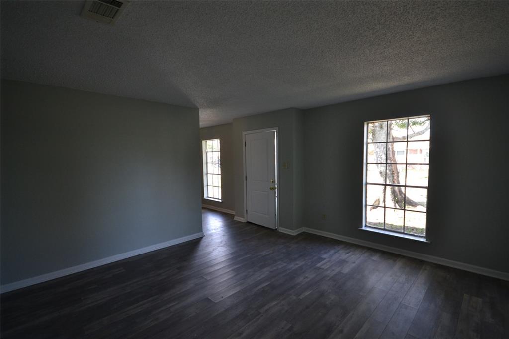 1011 Luling Estates Drive Luling, LA 70070 - Photo 4 of 29