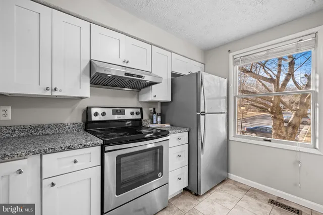 $474,900 | 8764 Susquehanna Street, Lorton, VA 22079