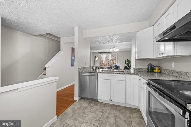 $474,900 | 8764 Susquehanna Street, Lorton, VA 22079