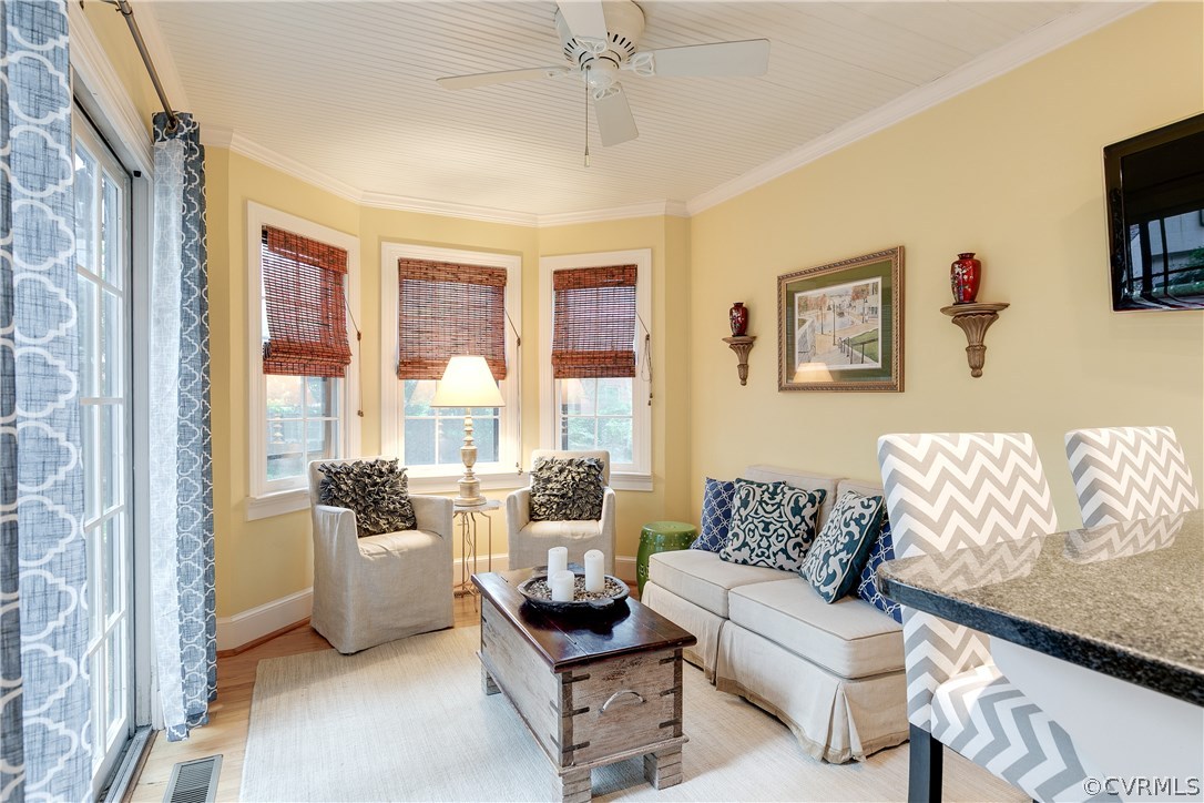 914 Pine Ridge Road Richmond, VA 23226 - Photo 17 of 39 This charming addition is a favorite gathering spo