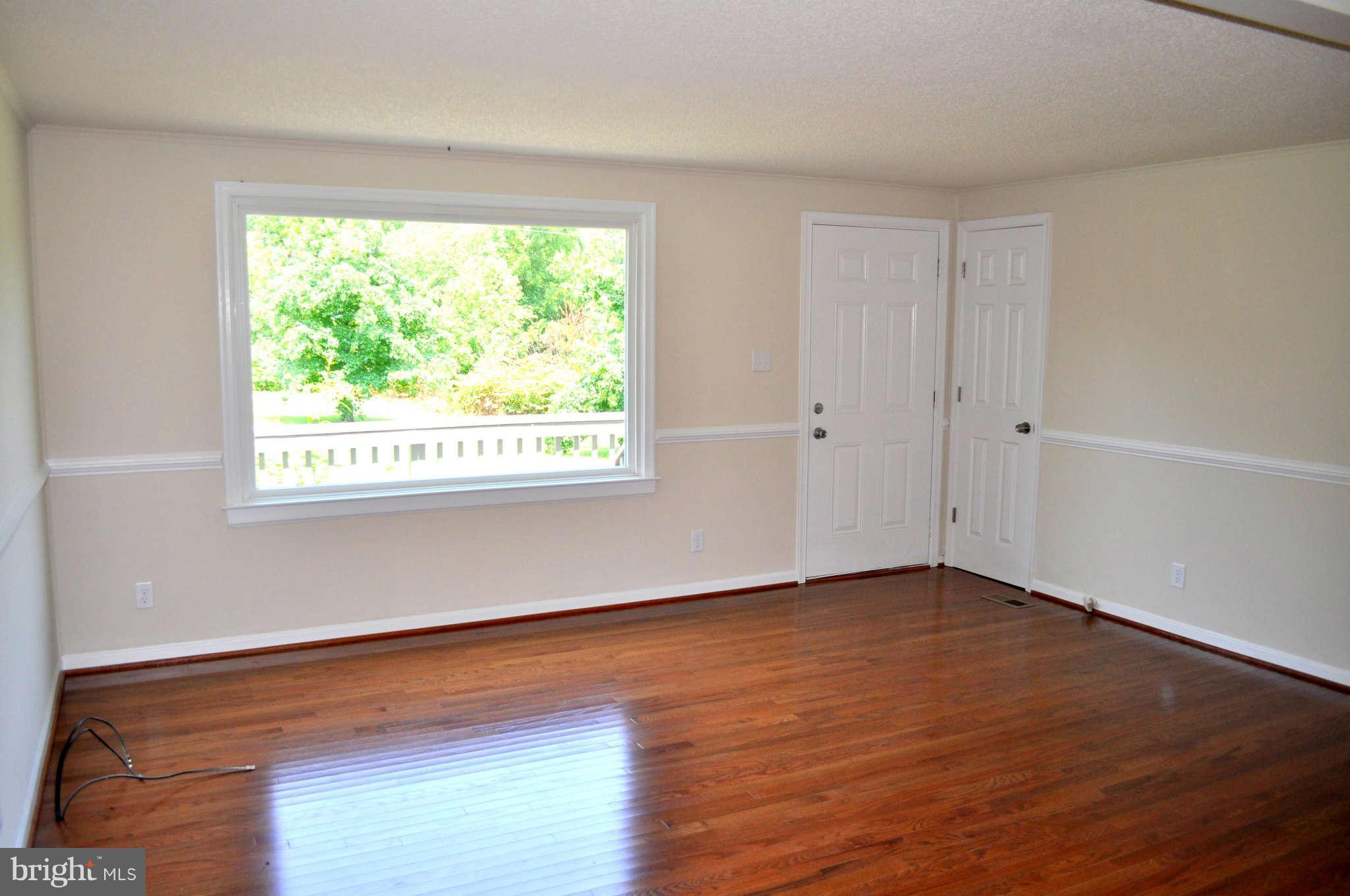 4209 Hadamar Road Spotsylvania, VA 22551 - Photo 12 of 29 Living Room