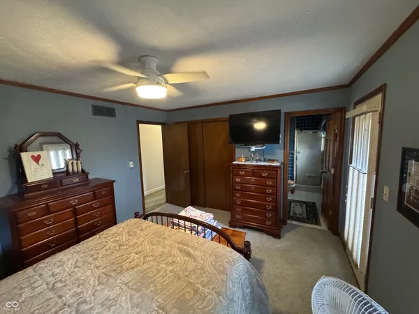 $650,000 | 10090 Highway 75, North Salem, IN 46165