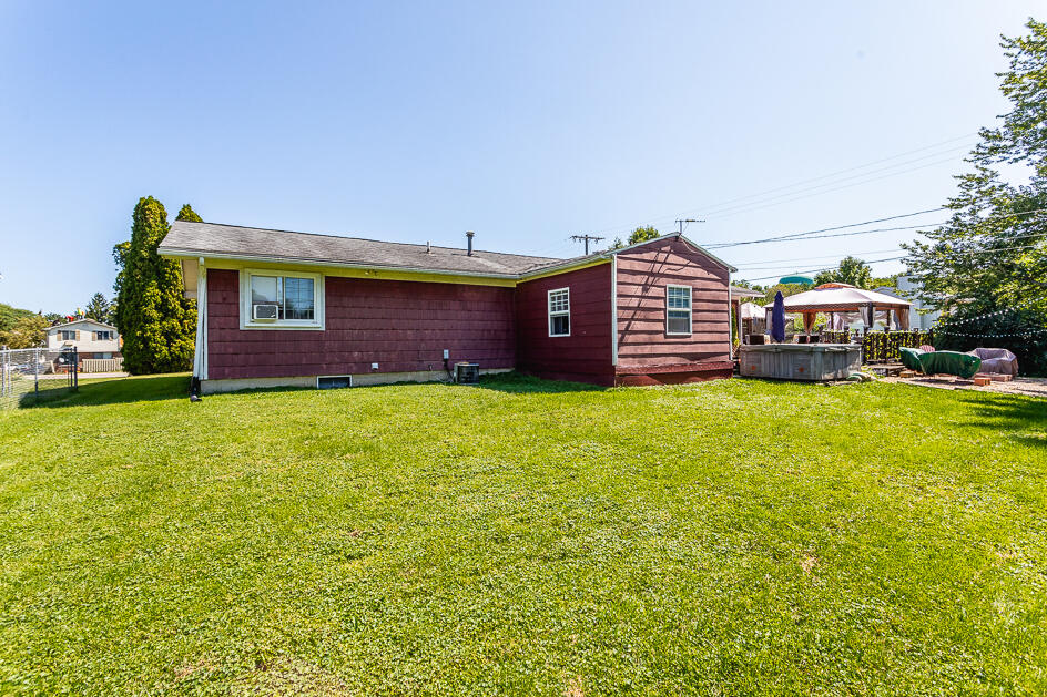 560 Robinson Road Jackson, MI 49203 - Photo 11 of 37 5R9A0088