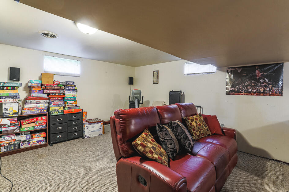 560 Robinson Road Jackson, MI 49203 - Photo 36 of 37 5R9A0126