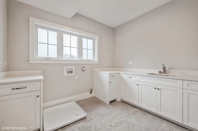 $1,676,630 | 5912 Cottonwood (lot 79) Court, Western Springs, IL 60558