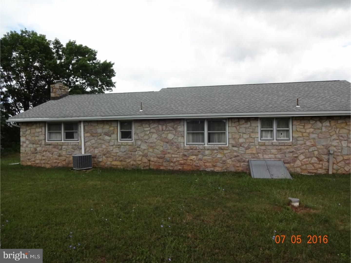 931 Pineland Road Birdsboro, PA 19508 - Photo 3 of 12 Gallery Image 3