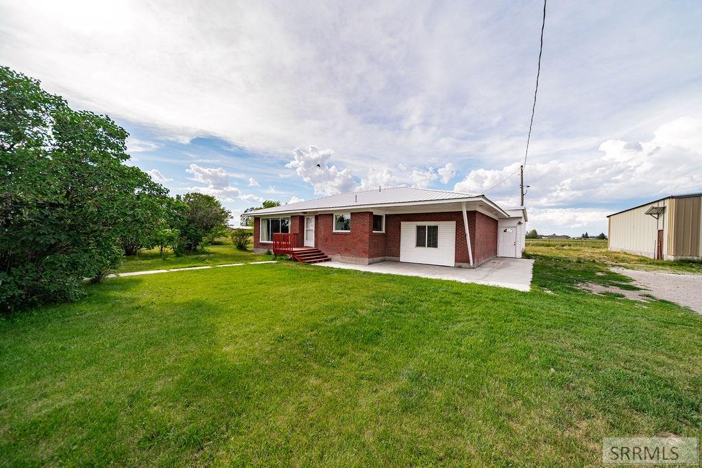546 East 3000 Road North Rexburg, ID 83440 - Photo 3 of 44