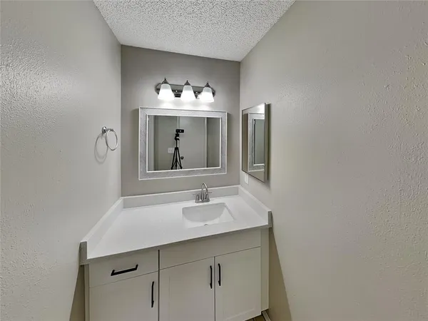 $2,519 | Undisclosed Address, Lake Mary, FL 32746