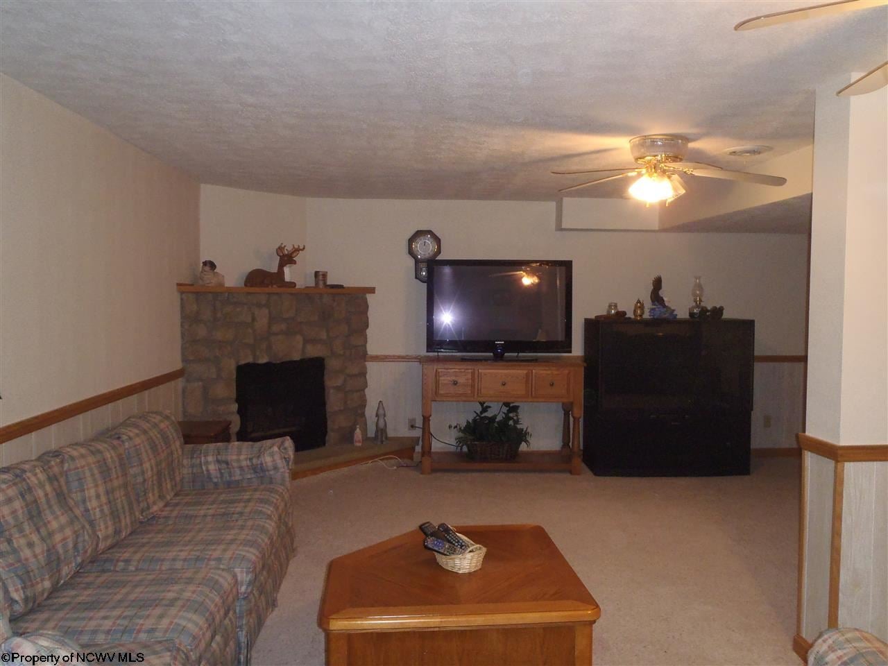 663 Shumaker Road Thornton, WV 26440 - Photo 7 of 20 Gallery Image 7