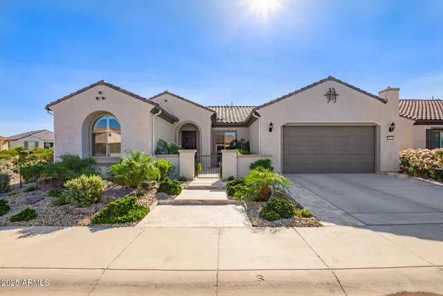 $549,900 | 20283 North Wagner Wash Drive, Buckeye, AZ 85396