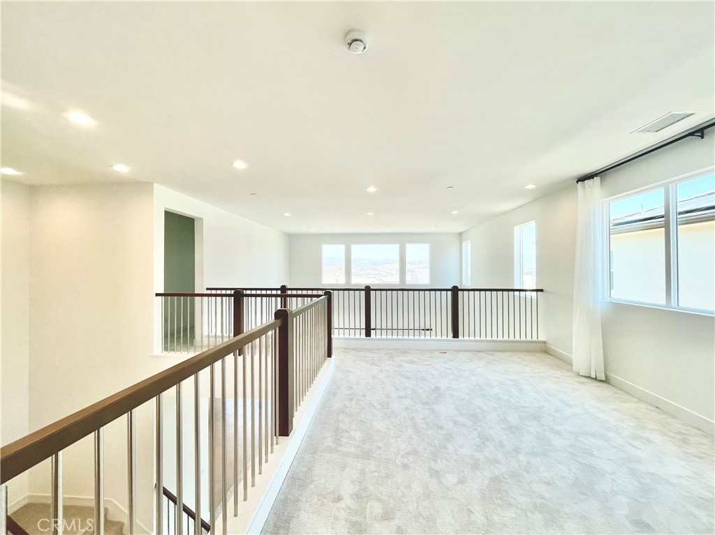 27511 Elderberry Drive Valencia, CA 91381 - Photo 17 of 35