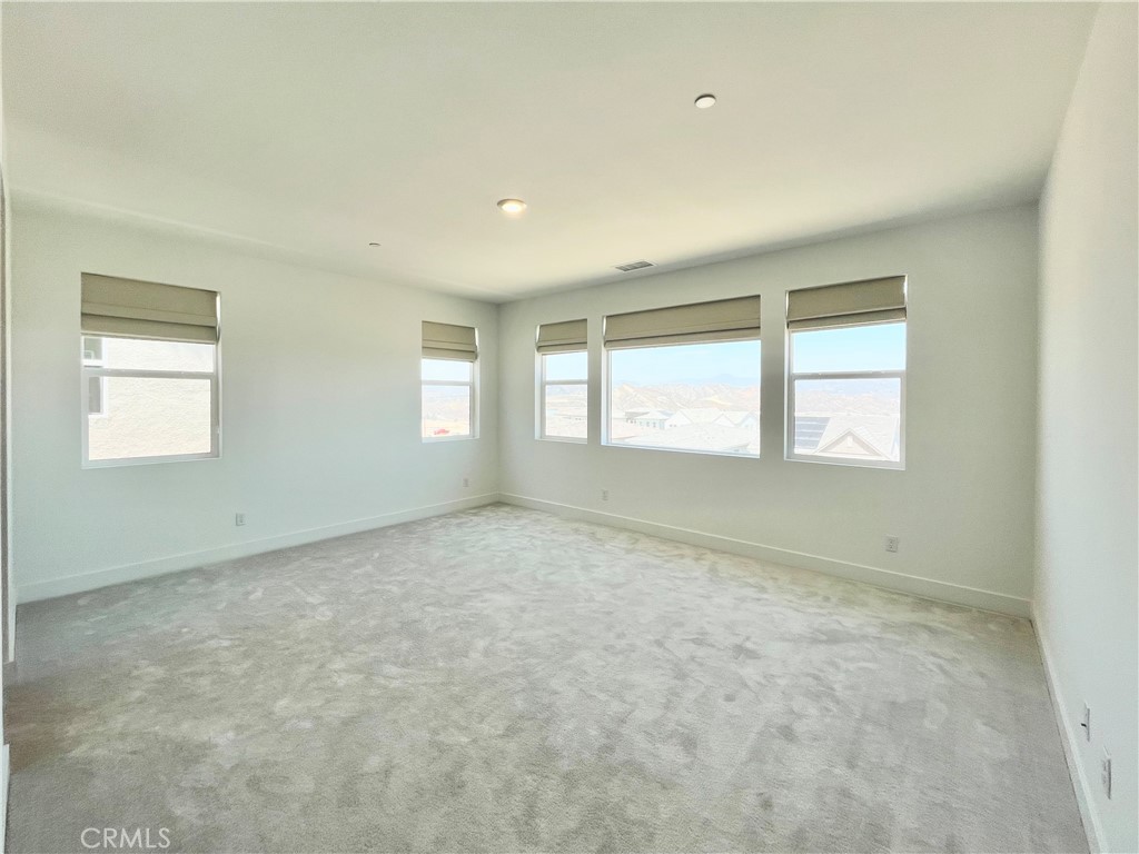 27511 Elderberry Drive Valencia, CA 91381 - Photo 18 of 35