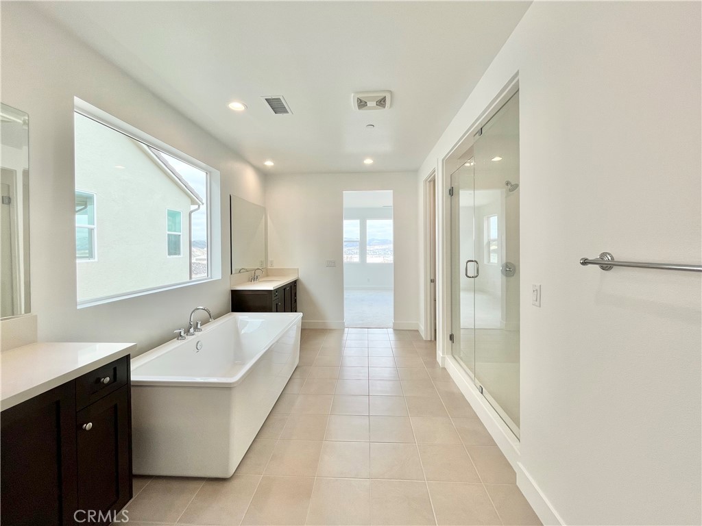 27511 Elderberry Drive Valencia, CA 91381 - Photo 21 of 35