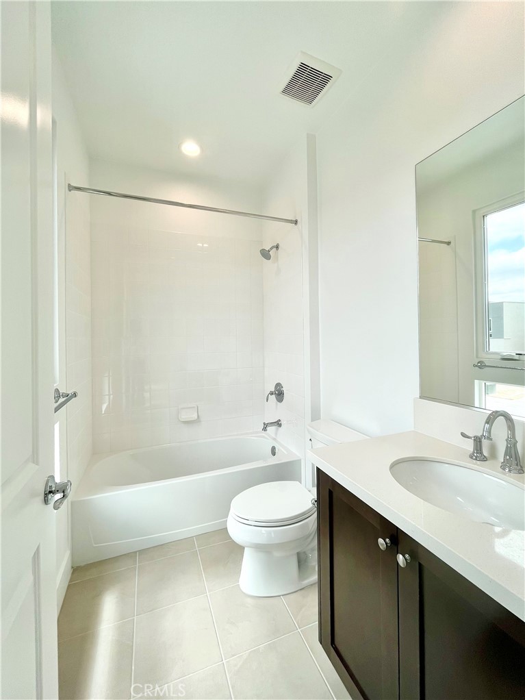 27511 Elderberry Drive Valencia, CA 91381 - Photo 27 of 35