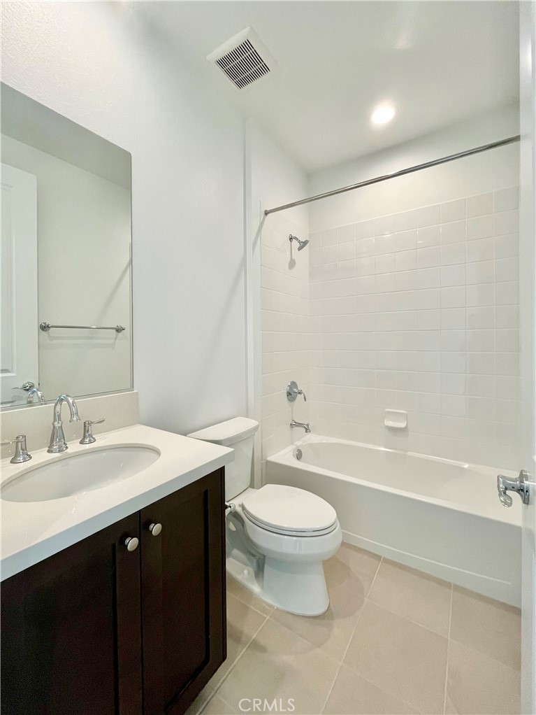 27511 Elderberry Drive Valencia, CA 91381 - Photo 29 of 35