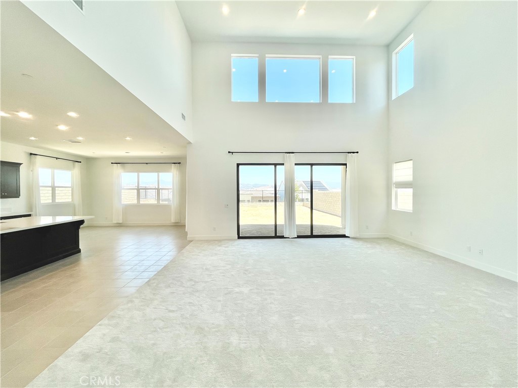 27511 Elderberry Drive Valencia, CA 91381 - Photo 4 of 35