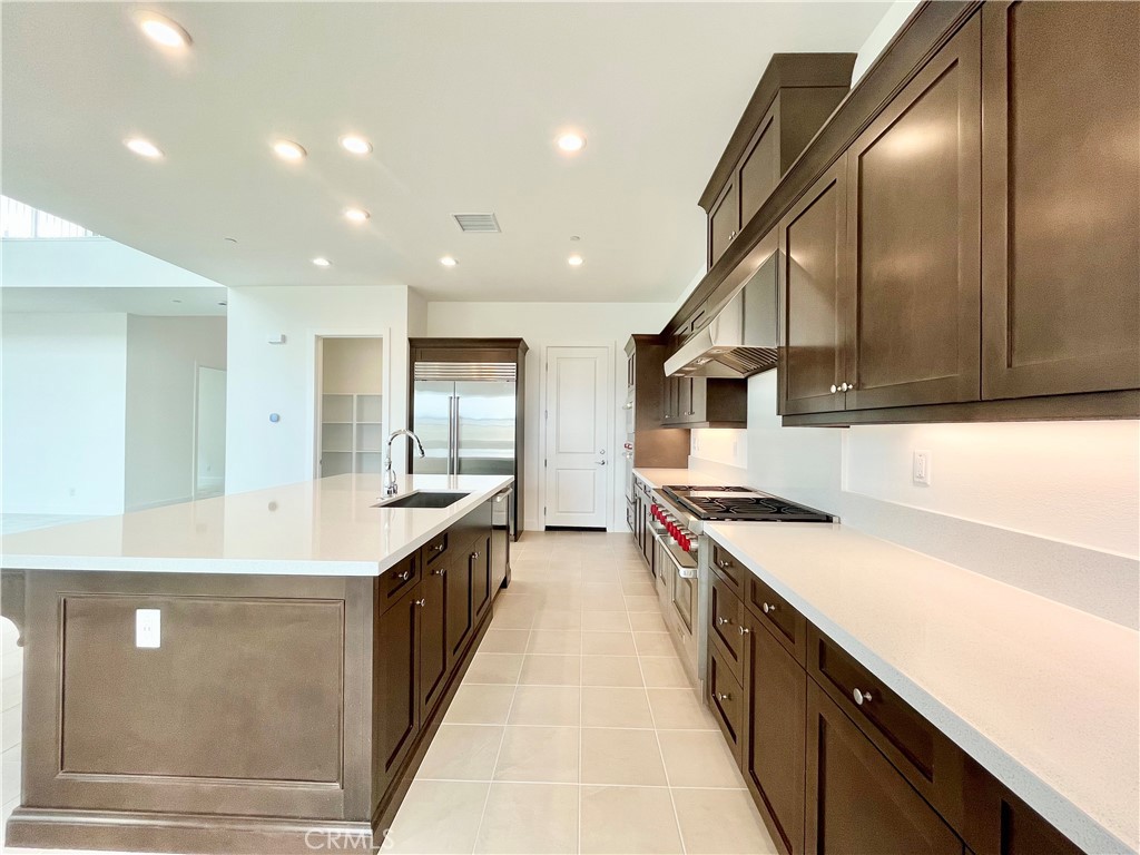 27511 Elderberry Drive Valencia, CA 91381 - Photo 8 of 35