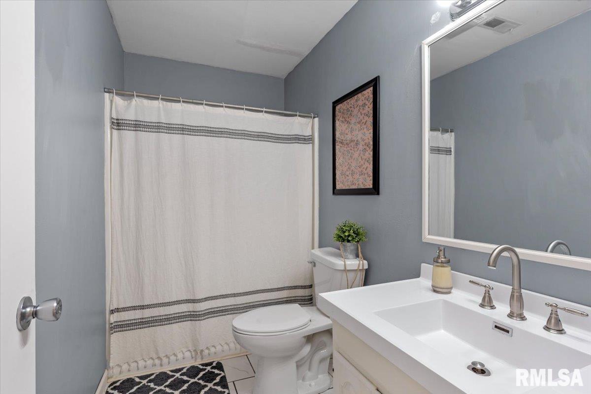 2016 Skipton Road Springfield, IL 62702 - Photo 26 of 41 Gallery Image 26
